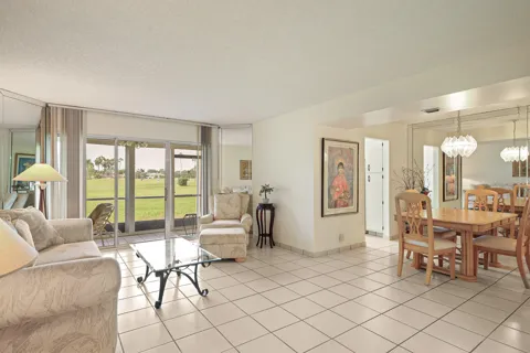 3951 VIA POINCIANA #114
