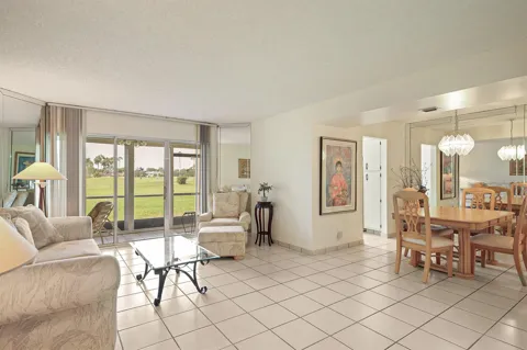 3951 VIA POINCIANA #114
