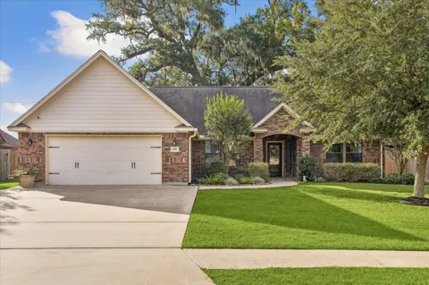 105 Blue Jay Drive