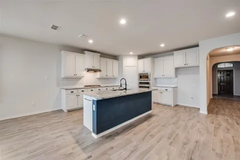 709 Falcon Road