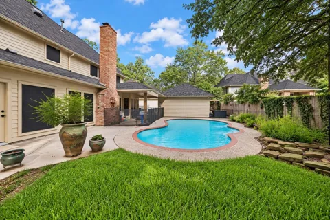 2411 Kings Lodge Drive