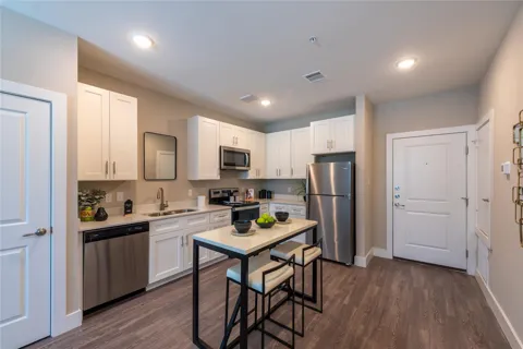 1620 Oak Tree Drive #2107