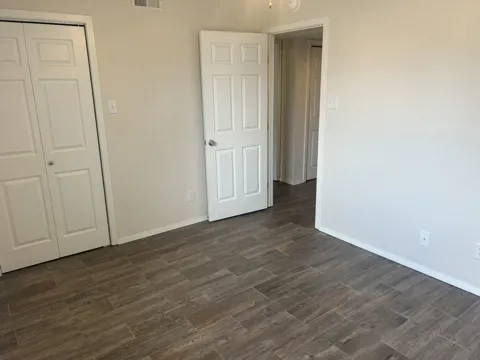 1214 Baylor Avenue