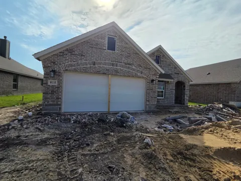 815 Silverleaf Drive