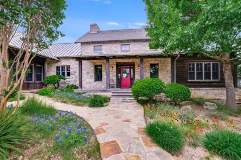 170 Sandstone Ridge