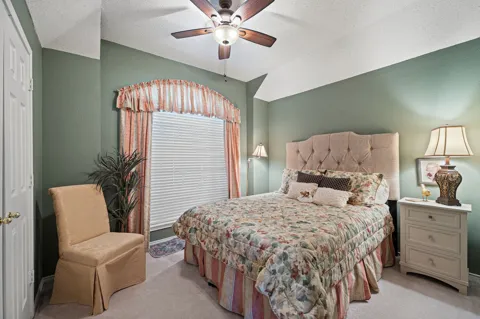 6860 Saddletree Trail