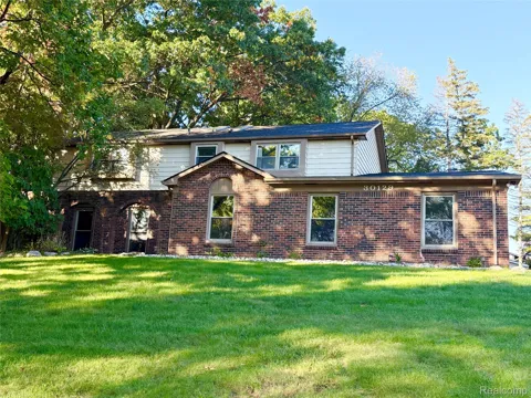 30129 Deer Run