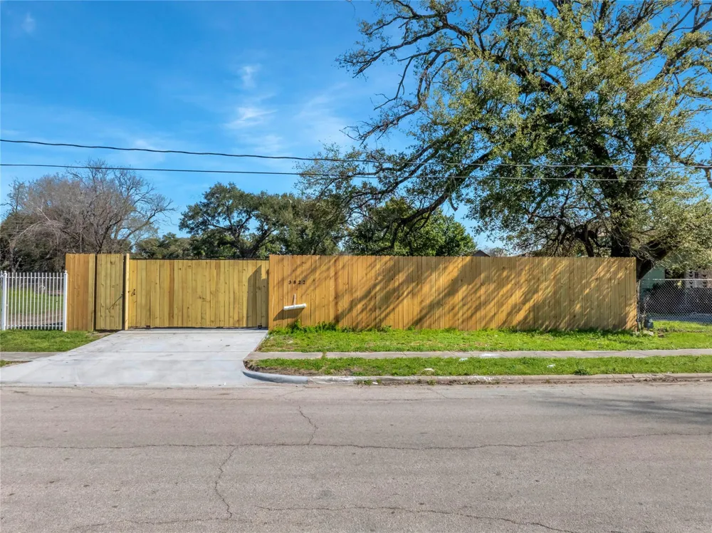 3822 Lavender Street Houston, TX 77026