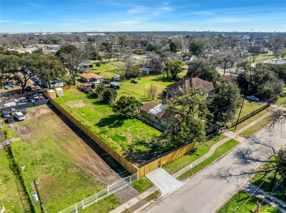 3822 Lavender Street Houston, TX 77026