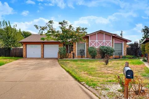 2341 Brenda Lane