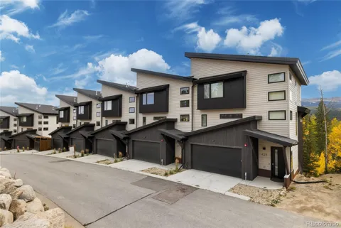 417 Bear Trail