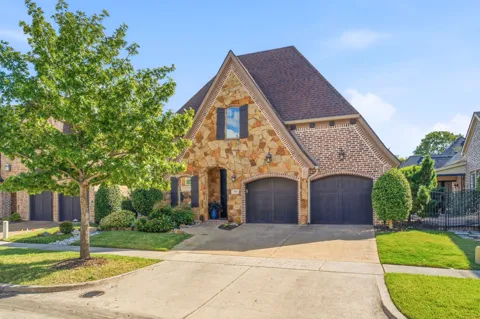 919 Charles River Court