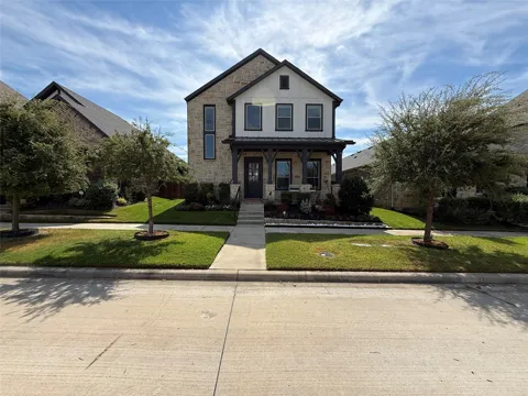 12905 Yale Court
