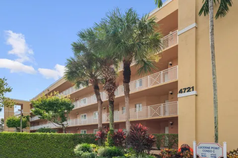 4721 Lucerne Lakes Boulevard E #744