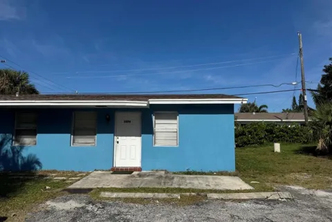 1976 Windsor Drive