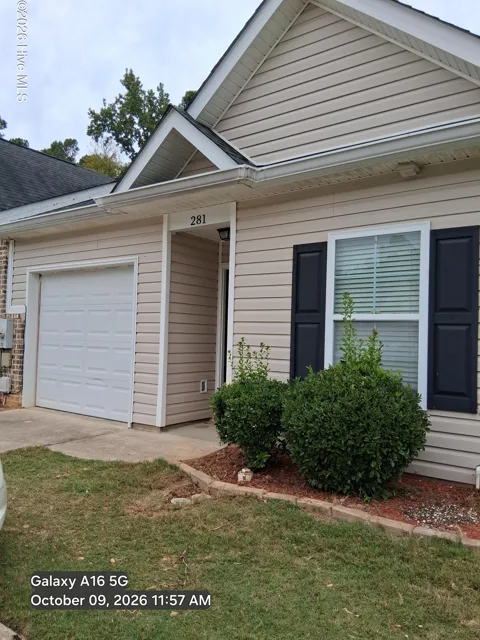 281 Lynbrook Way