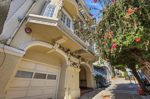 2211 Broderick Street #1