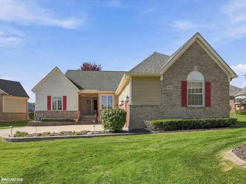 59715 Glacier Court