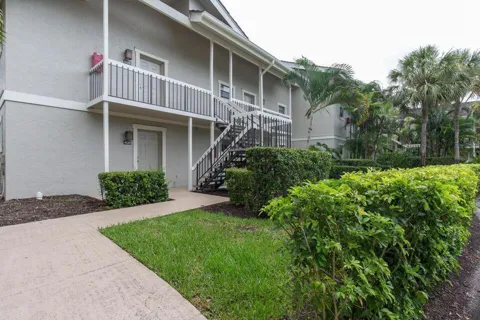 11863 Wimbledon 501 Circle #501