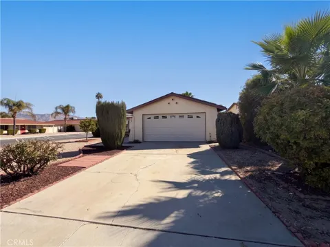 2404 El Rancho Circle