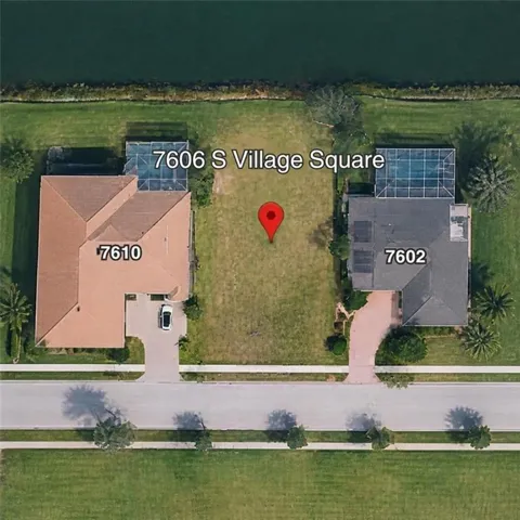 7606 S VILLAGE SQUARE