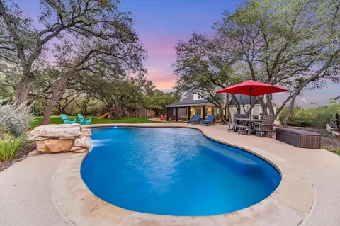 1196 W Bartlett Drive