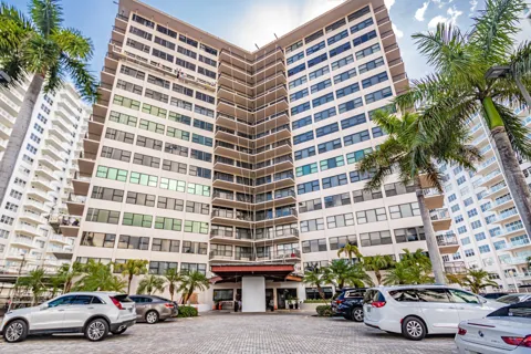 3800 Galt Ocean Drive #310