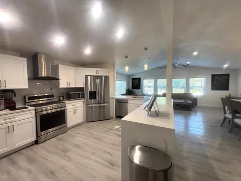 47812 Coronado Drive