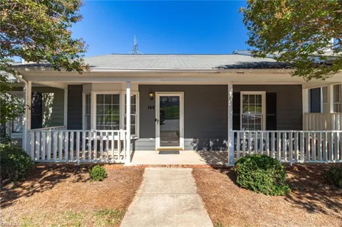 814 Guilford College Road #144