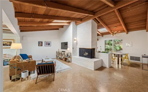 3858 Roble Vista Drive