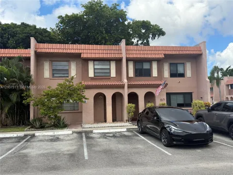 12 S Valencia Dr #5-4