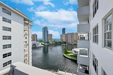 137 Golden Isles Drive #1001