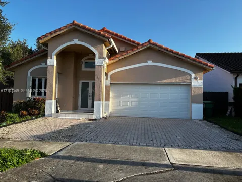 8995 NW 148th St #8995