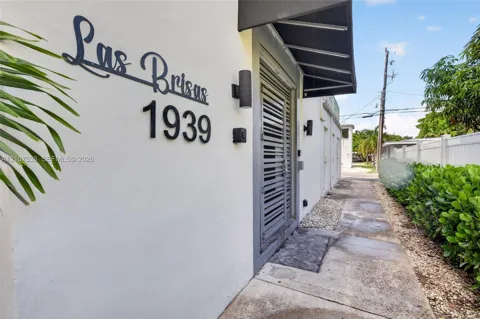 1939 Jefferson St #201