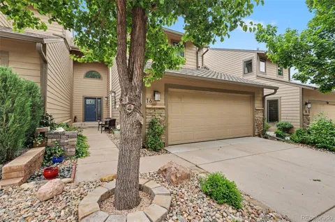 16 Woodbridge Drive