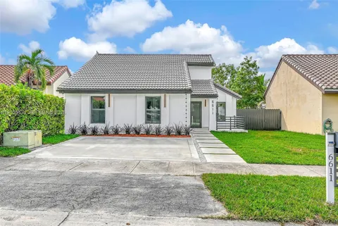 6611 SW 127th Path