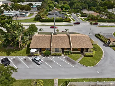 803 Banks Road