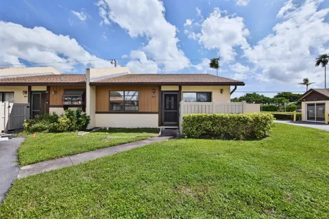 803 Banks Road