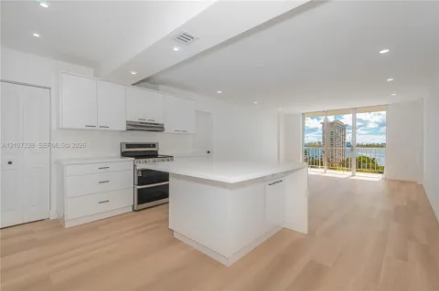 11111 Biscayne Blvd #1125