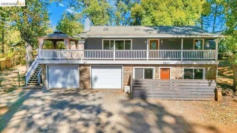 5827 Lookout Ct