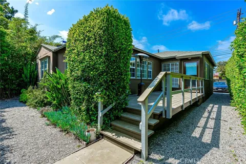 313 Venice Way