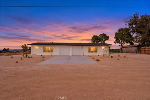 13841 E Avenue G8
