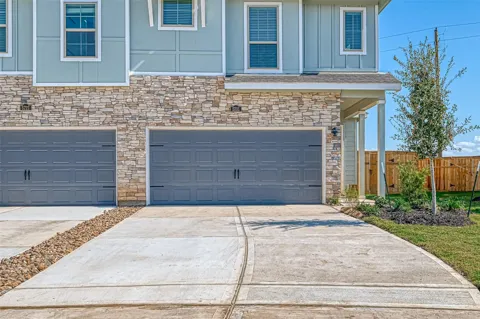5731 Foggy Vine Court