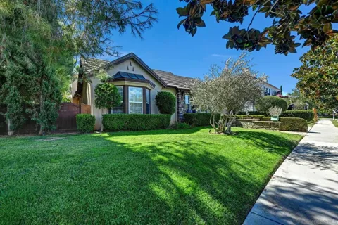 18343 Saint Etienne Lane