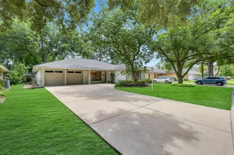 1617 Wavecrest Lane