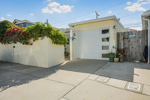 328 Santa Monica Drive