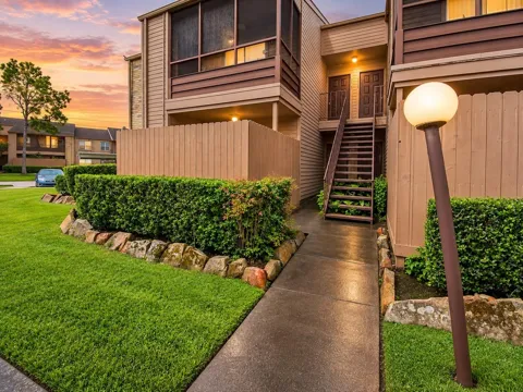 10555 Turtlewood Court #1716