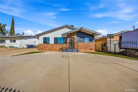 112 Sequoia Drive