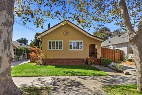 1011 S 9th Street