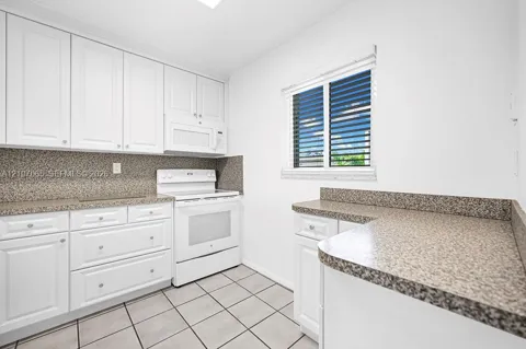 7740 Camino Real #G-407